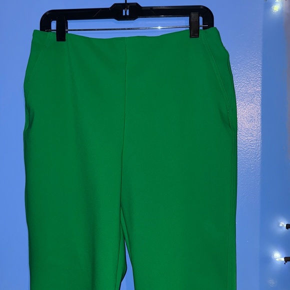 💚✅🐸🌿Rachel Zoe Vibrant Green Cropped Pants - Picture 3 of 6